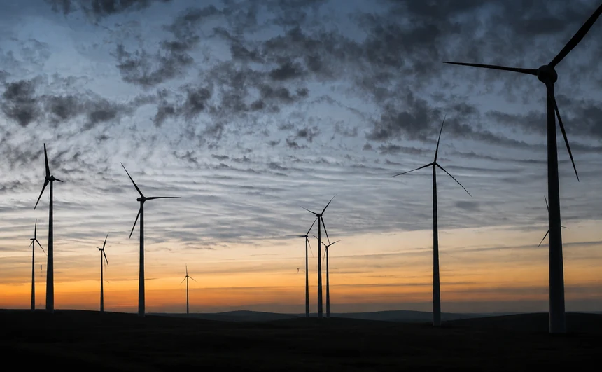 5 Steps to Successfully Transition to an In-House Wind Turbine CMS Model